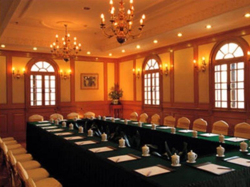 Jin Jiang Pacific Hotel Шанхай Екстериор снимка
