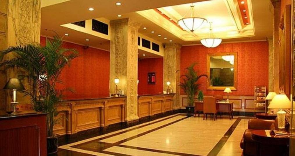 Jin Jiang Pacific Hotel Шанхай Екстериор снимка