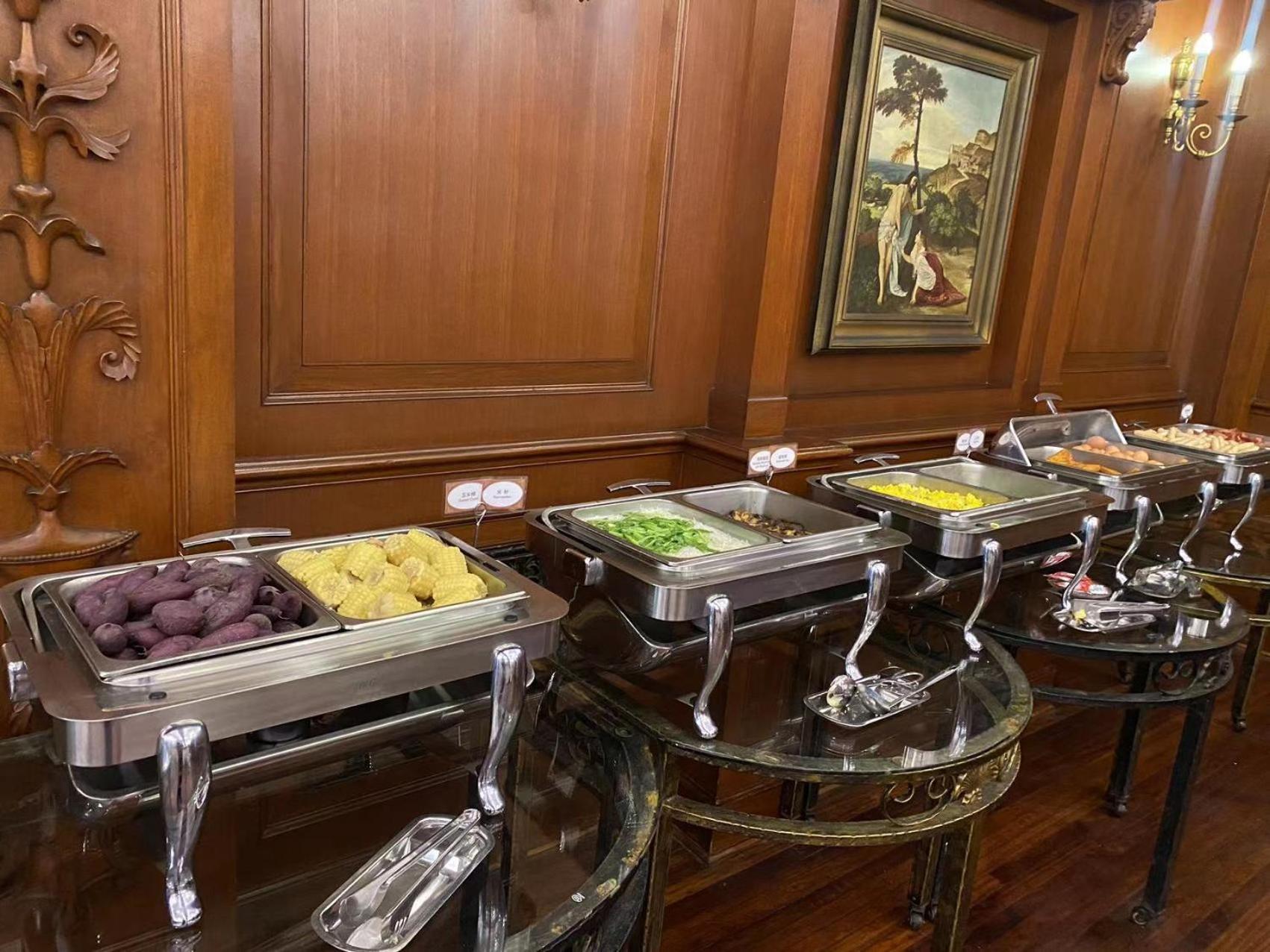 Jin Jiang Pacific Hotel Шанхай Екстериор снимка