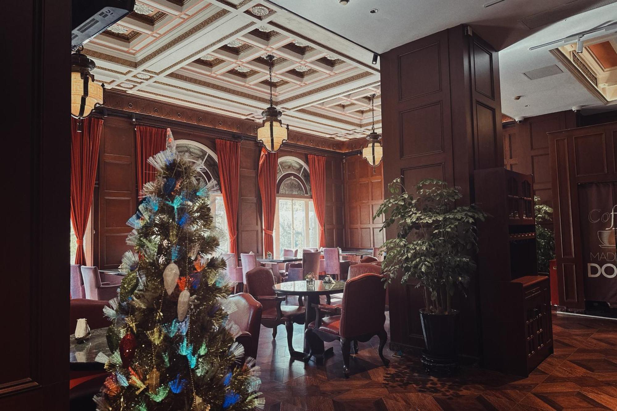 Jin Jiang Pacific Hotel Шанхай Екстериор снимка