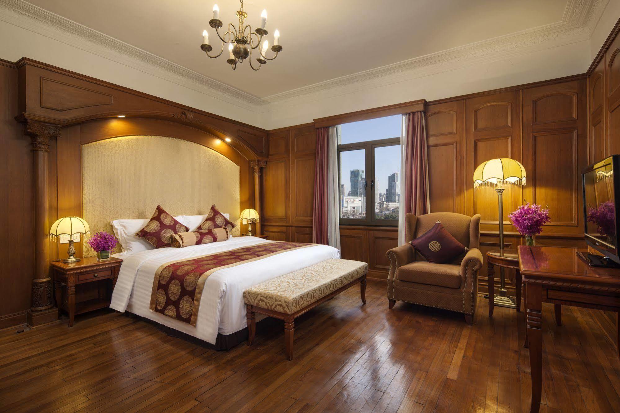 Jin Jiang Pacific Hotel Шанхай Екстериор снимка