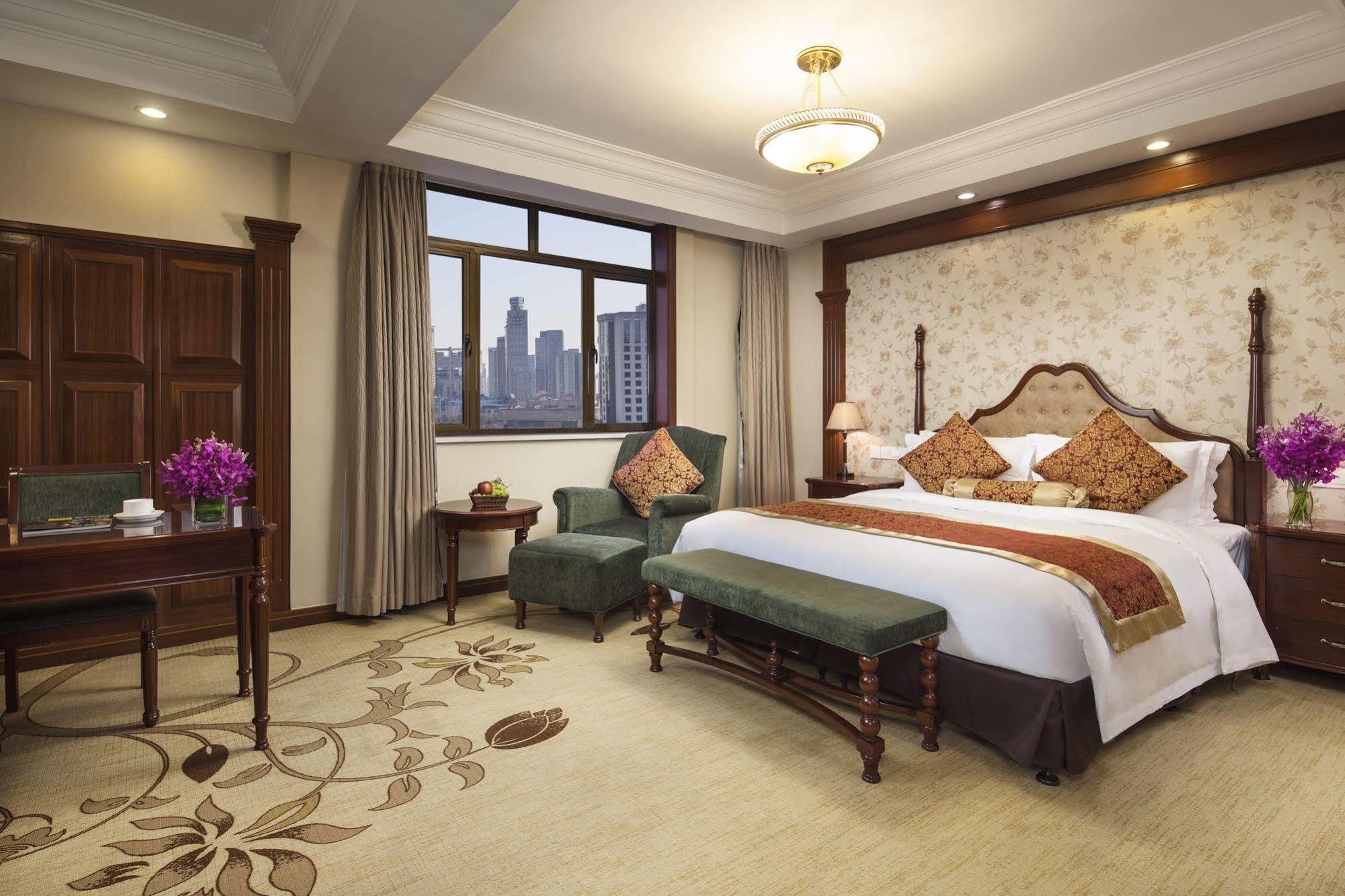 Jin Jiang Pacific Hotel Шанхай Екстериор снимка